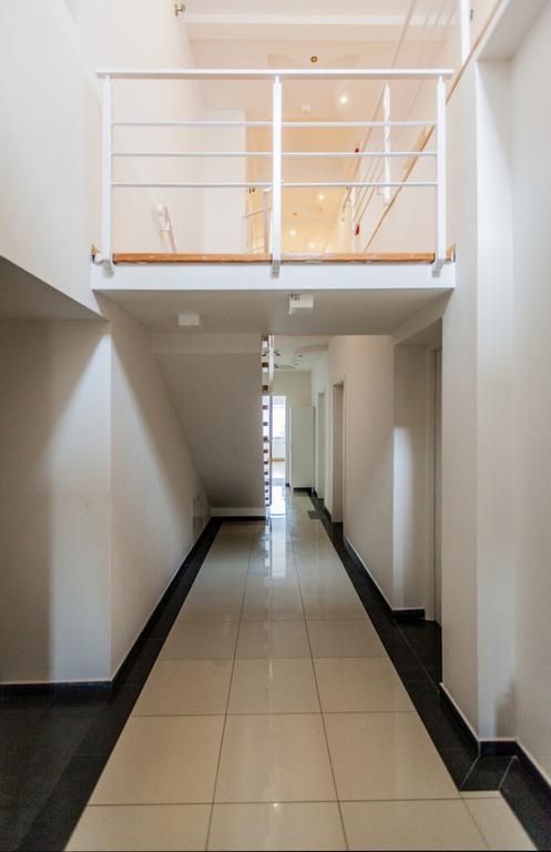 Dworek Poznan Bed & Breakfast Ngoại thất bức ảnh